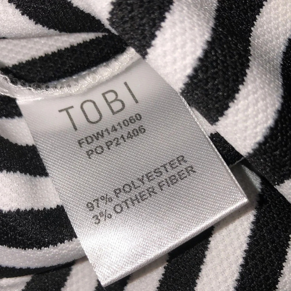 TOBI size xsmall black & white shift dress - Picture 7 of 7